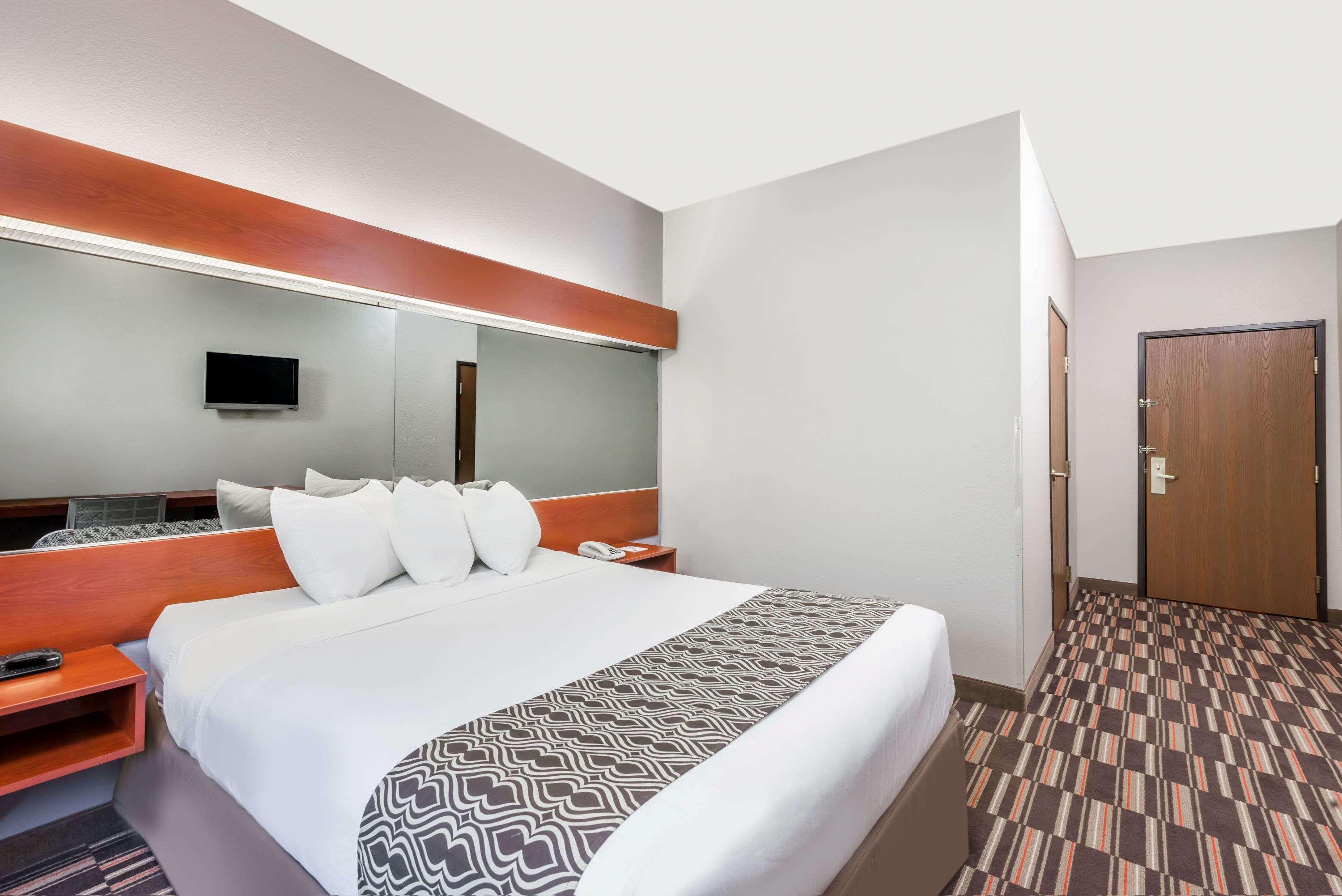 Sonesta Essential Morgantown Hotell Exteriör bild