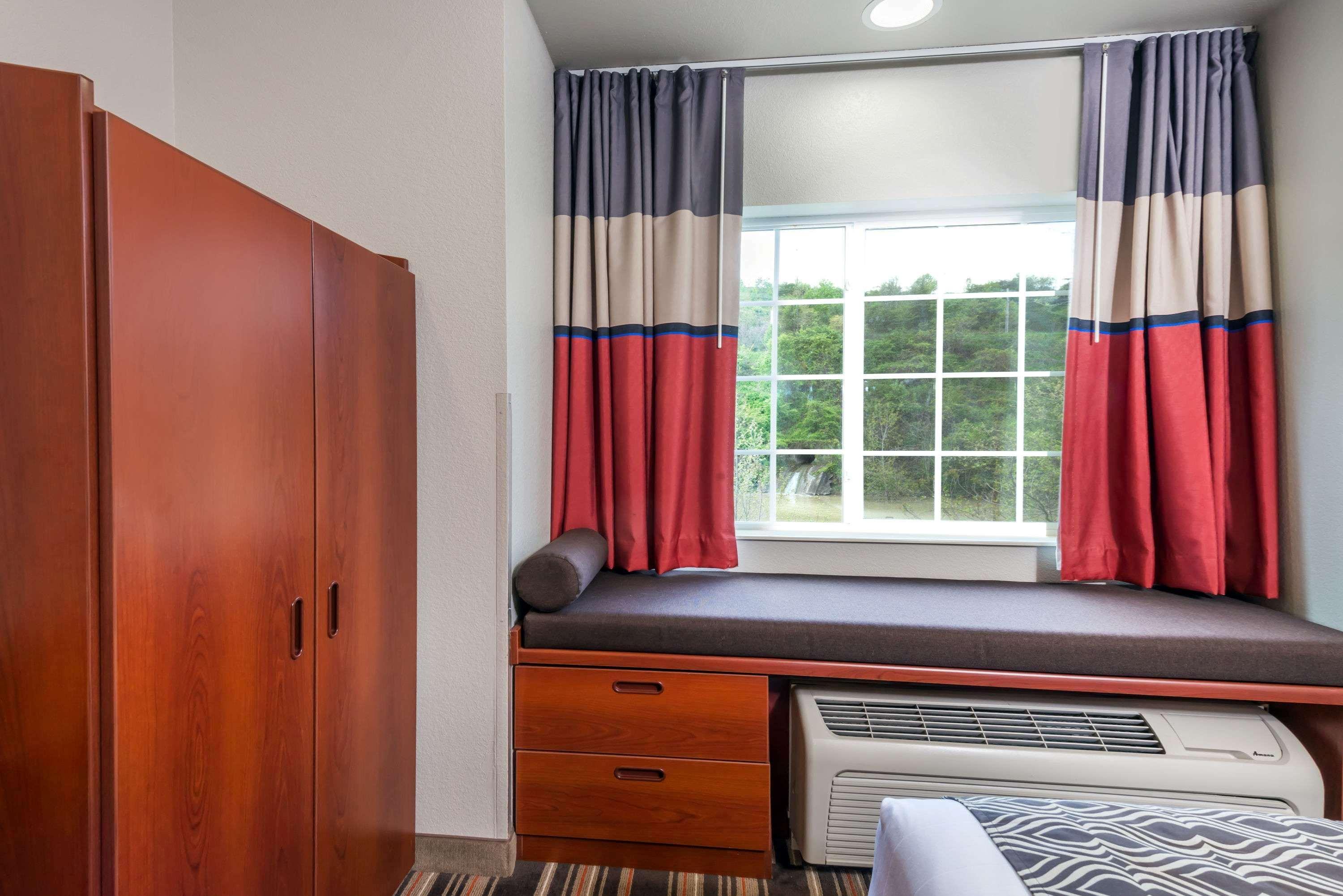 Sonesta Essential Morgantown Hotell Exteriör bild